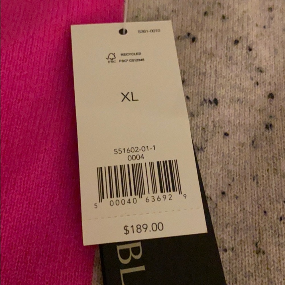 Banana Republic “Love” sweater - Picture 2 of 3